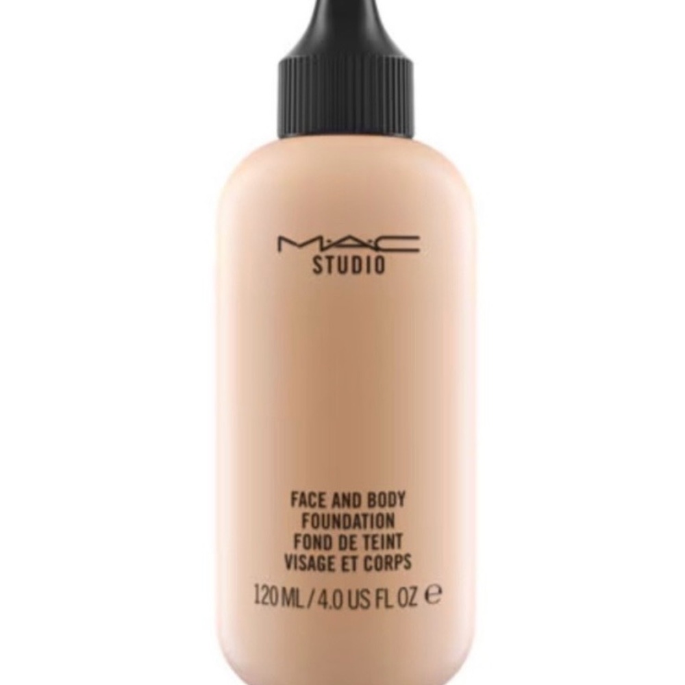 MAC Cosmetics Studio Face and Body Foundation - C6